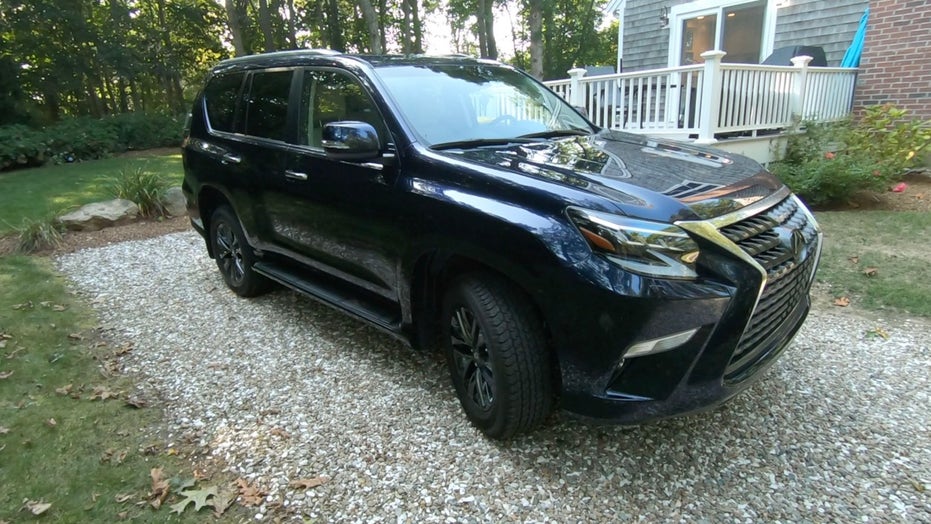 Test drive: The 2021 Lexus GX460 is a truck among crossovers