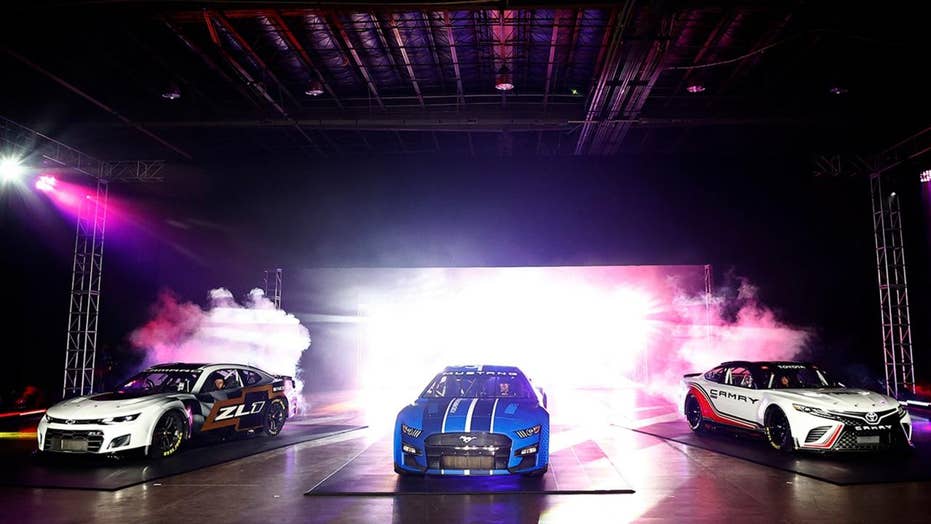 Next Gen NASCAR cars equipped with digital rear view mirror tech