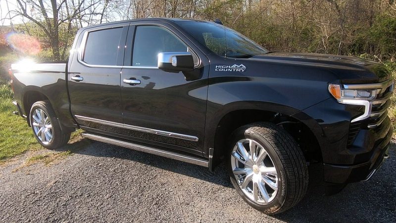 Test drive: The 2022 Chevrolet Silverado got a gut renovation