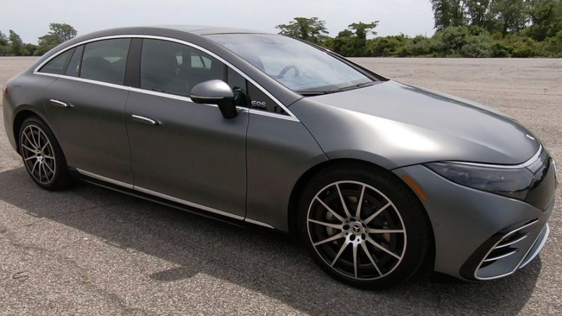 Review: The 2022 Mercedes-Benz EQS is a very ‘special’ electric car