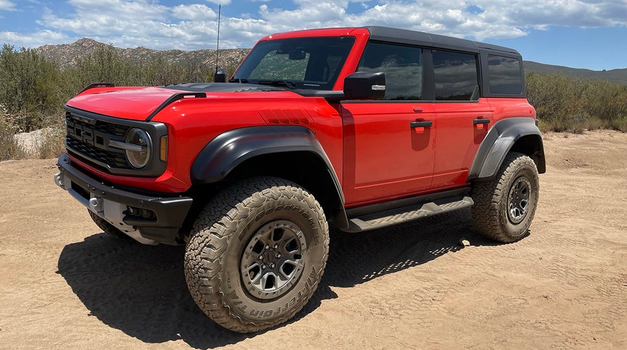 Review: The 2022 Ford Bronco Raptor is the ‘ultra’ SUV
