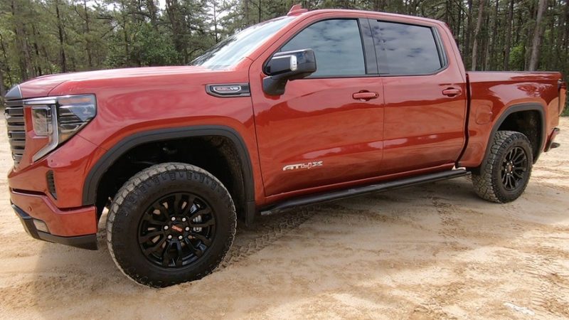 Review: The 2022 GMC Sierra 1500 AT4X is an extreme machine