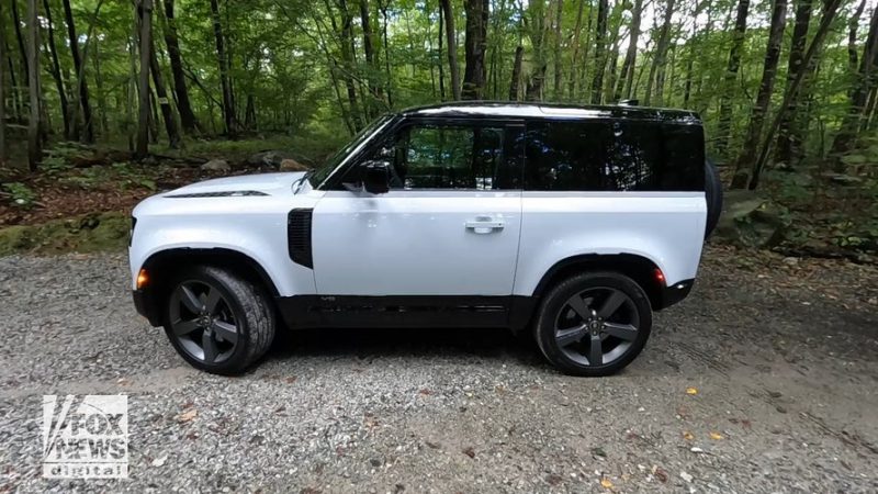 Review: The 2022 Land Rover Defender 90 V8 is the last SUV of its kind