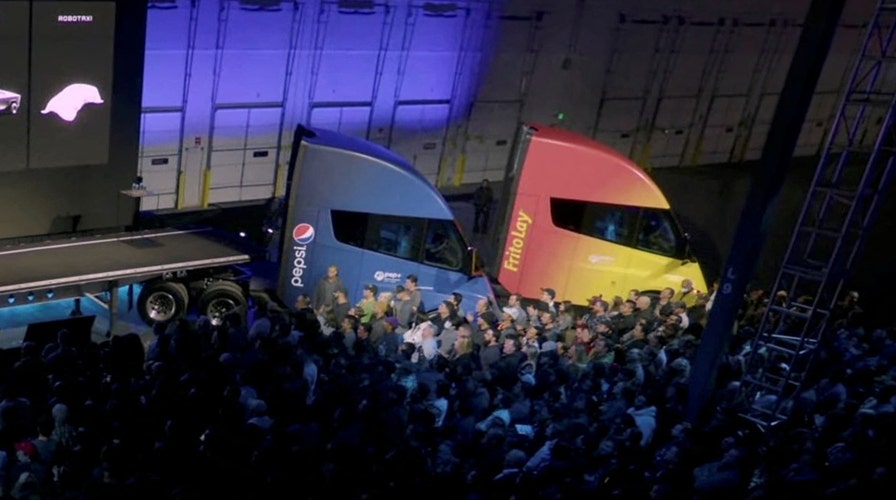 Here’s what the Tesla Semi really sounds like on the highway